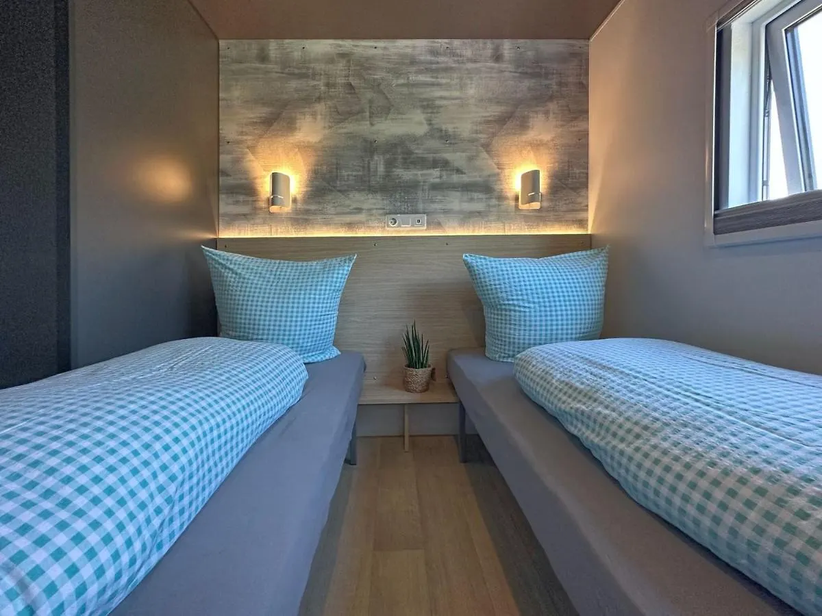 Tatil Evi Feriendorf Seeblick - Tiny Chalets Direkt Am See Neunburg vorm Wald